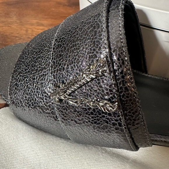 Versace Virtus Sandal metallic black leather with gun metal hardware - Picture 9 of 11